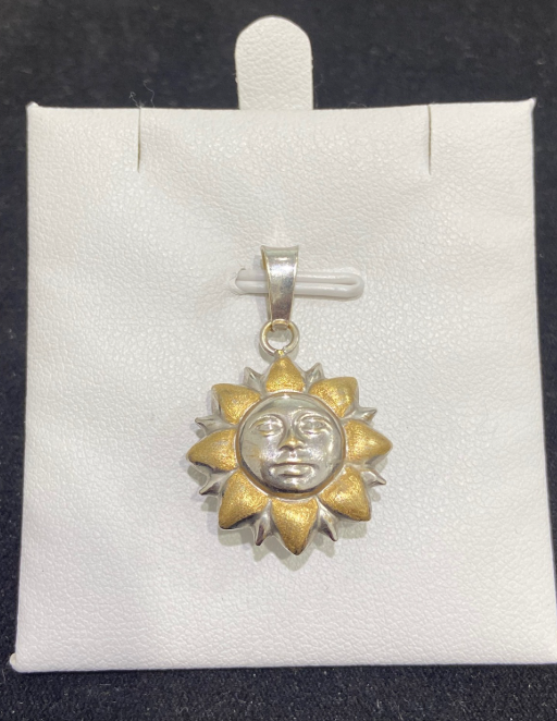Colgante de oro de 18Kt de segunda mano