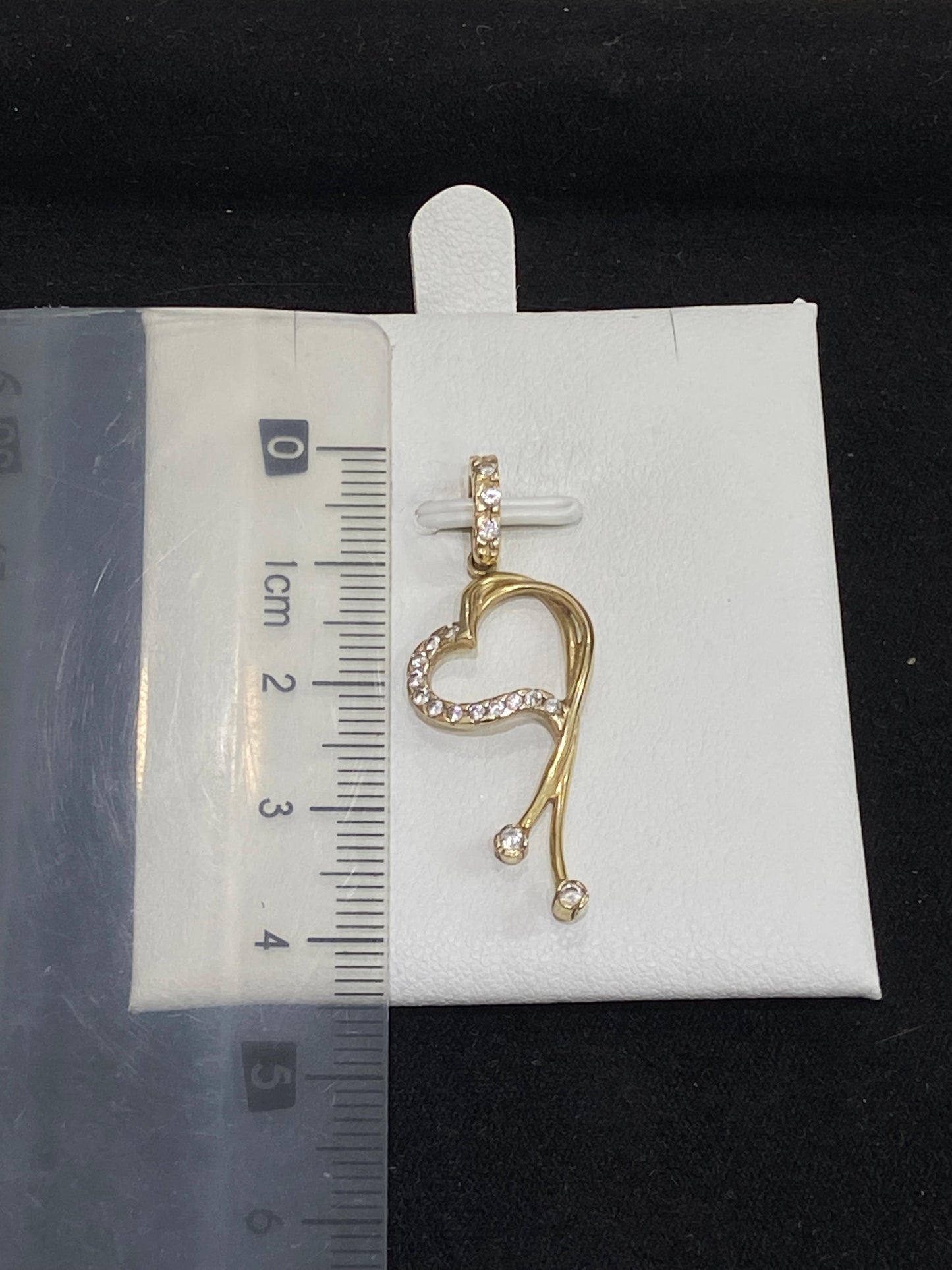 Colgante oro 18Kt de segunda mano