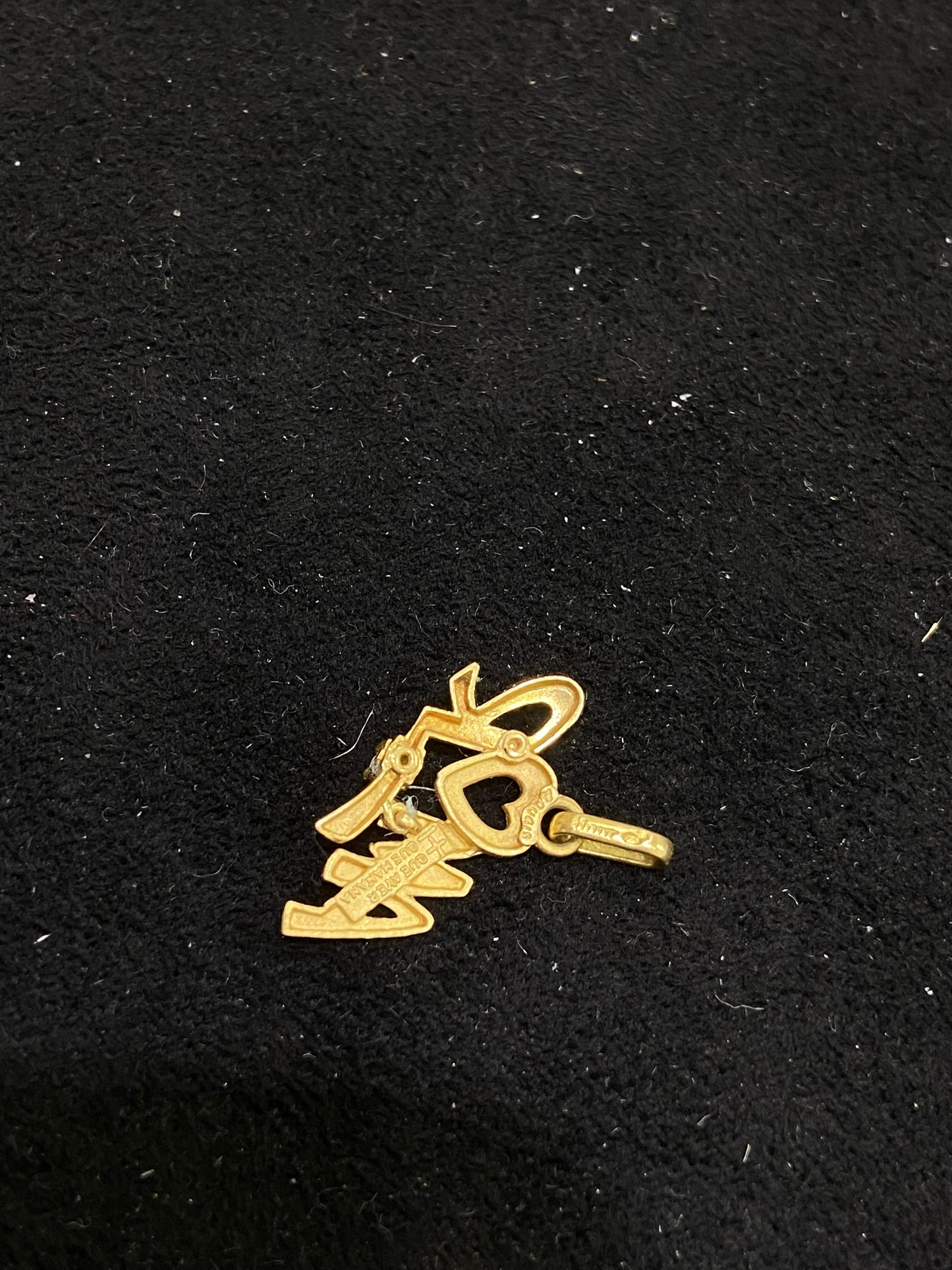 Colgante oro 18Kt de segunda mano