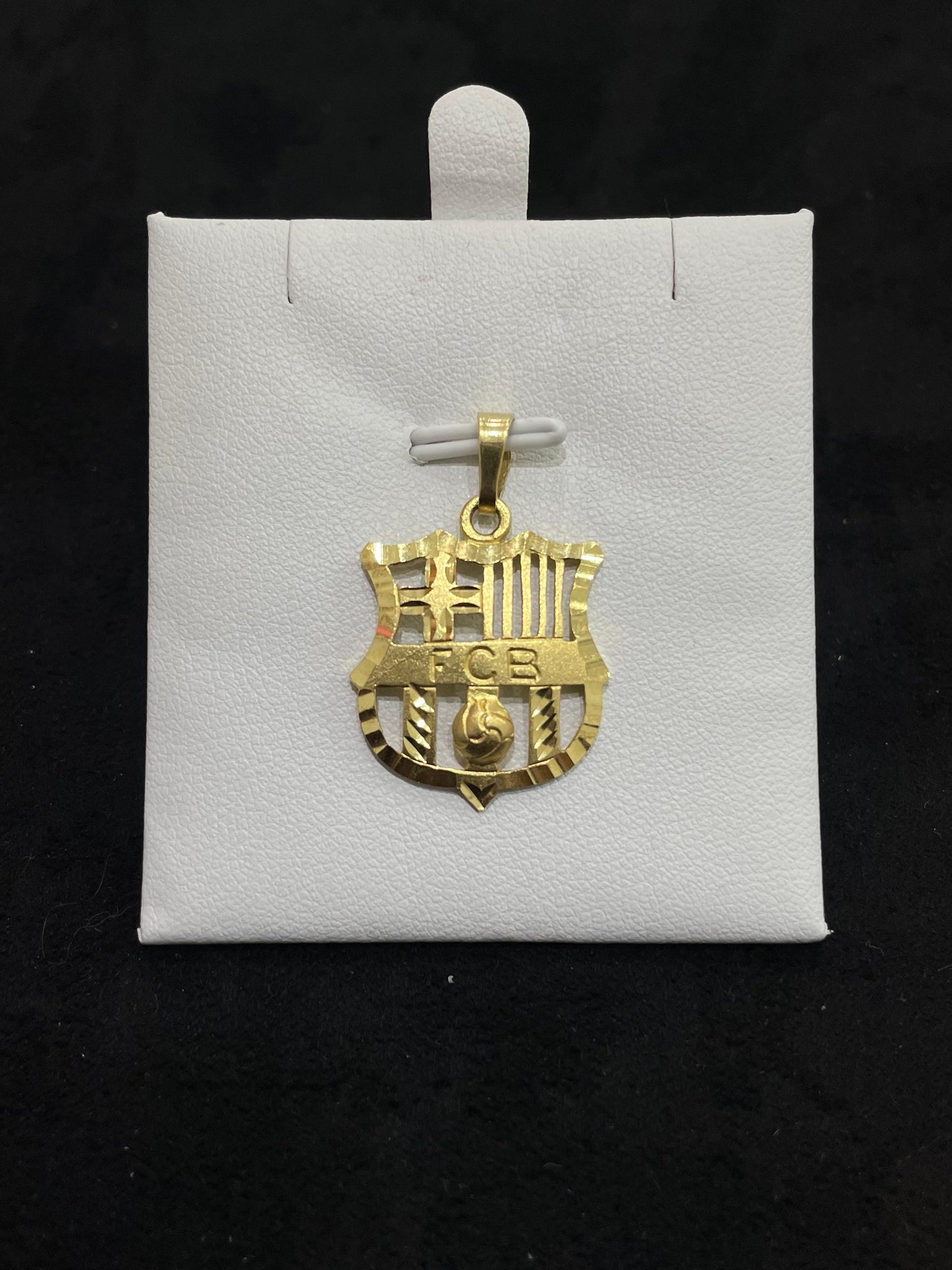 Colgante de oro 18Kt de segunda mano