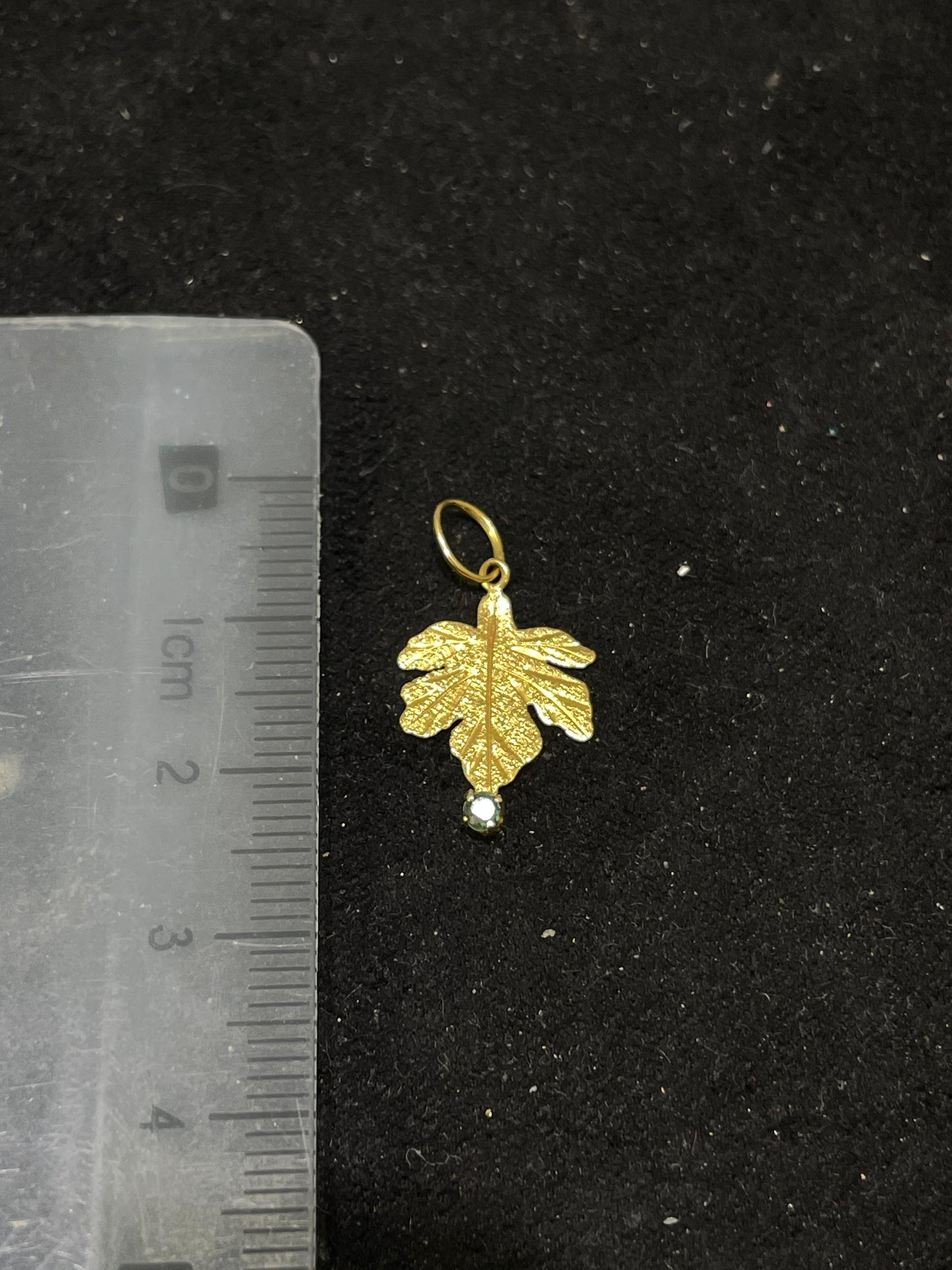 Colgante de oro 18Kt de segunda mano