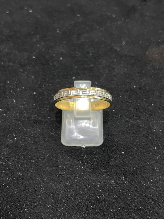 Anillo de oro de 18 Kt de segunda mano