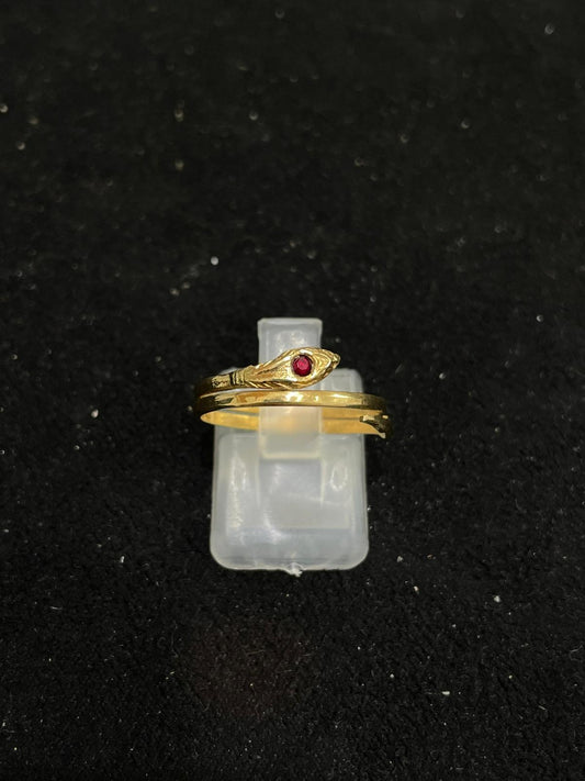 Anillo de oro de 18 Kt de segunda mano