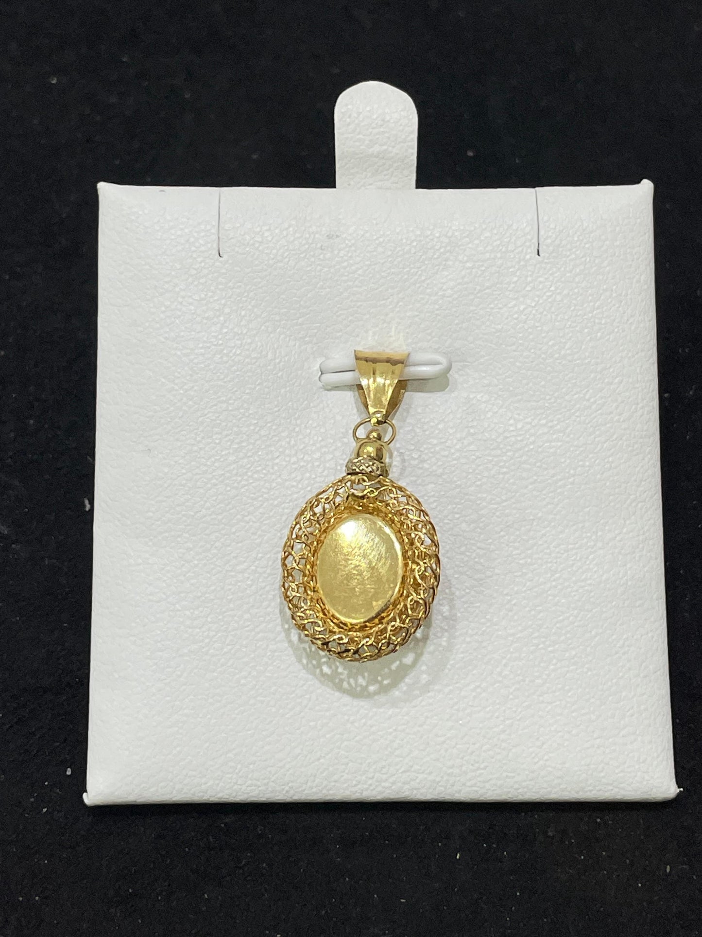 Colgante de oro 18Kt de segunda mano