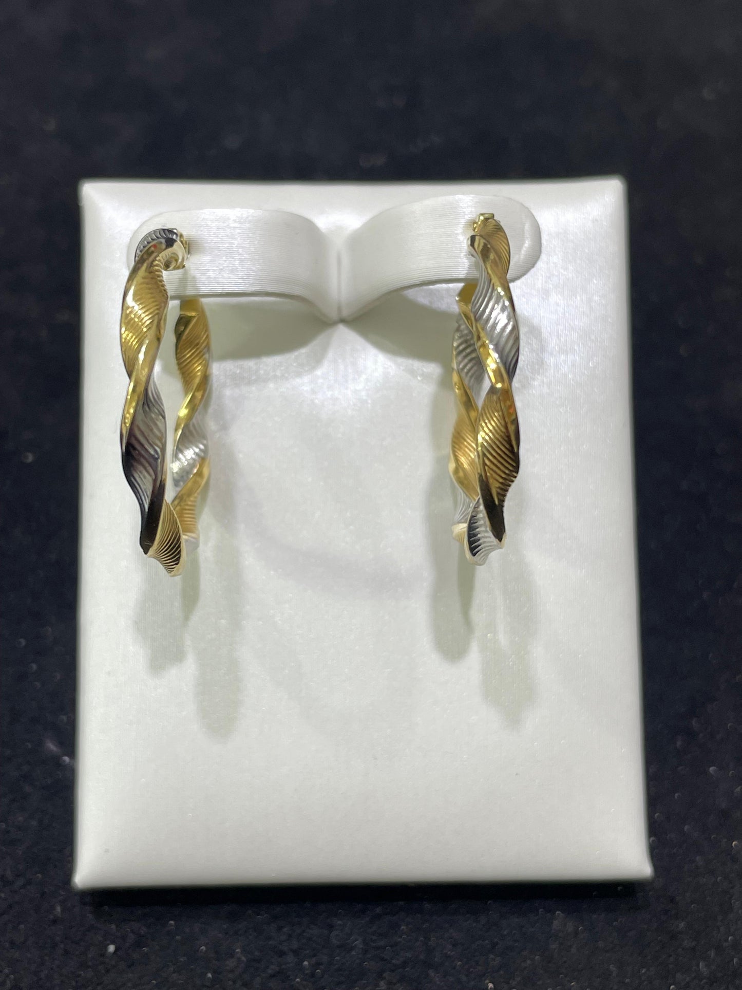 Pendientes de oro 18Kt de segunda mano