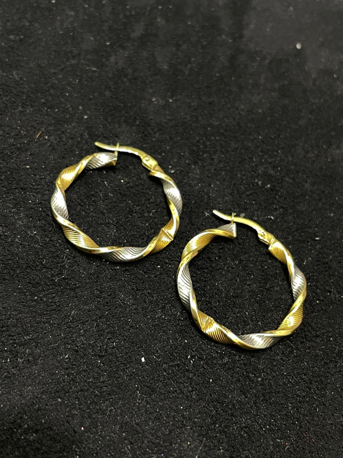 Pendientes de oro 18Kt de segunda mano