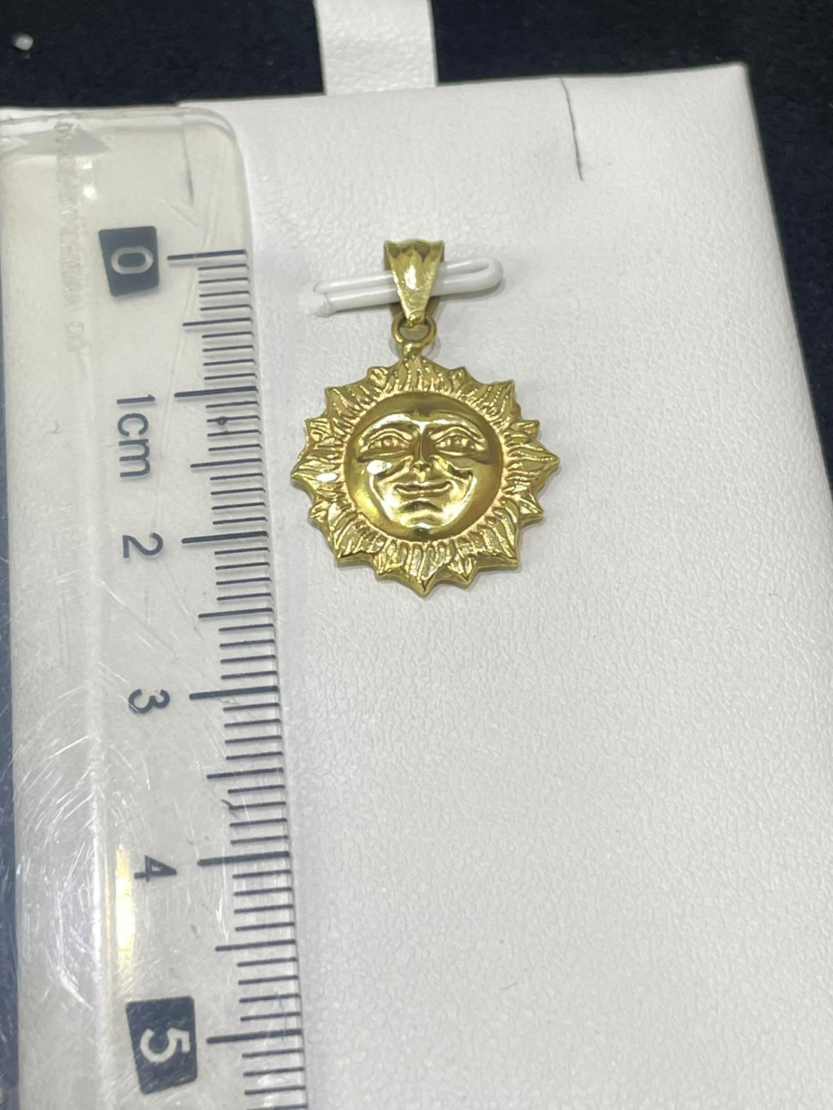Colgante de oro 18Kt de segunda mano