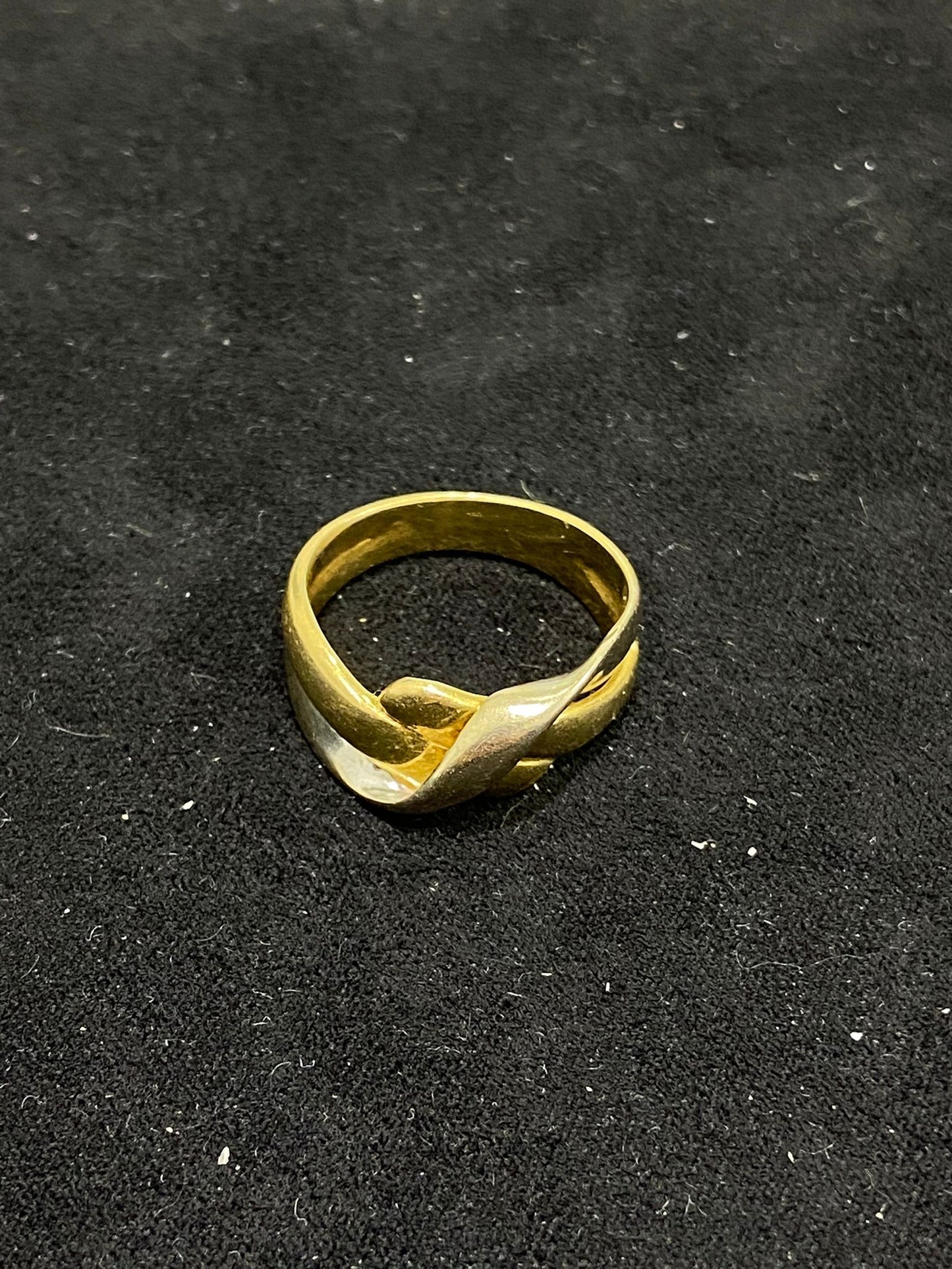 Anillo de oro 18Kt de segunda mano