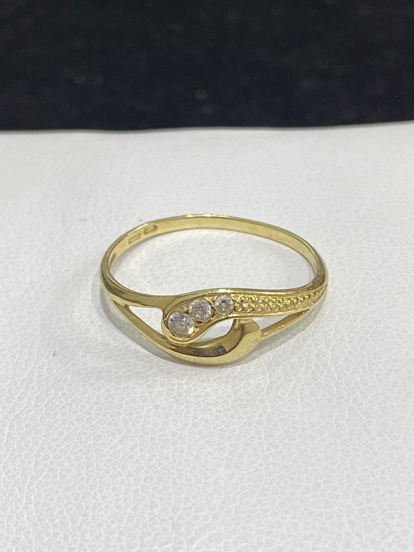 Anillo de oro 14 Kt de segunda mano