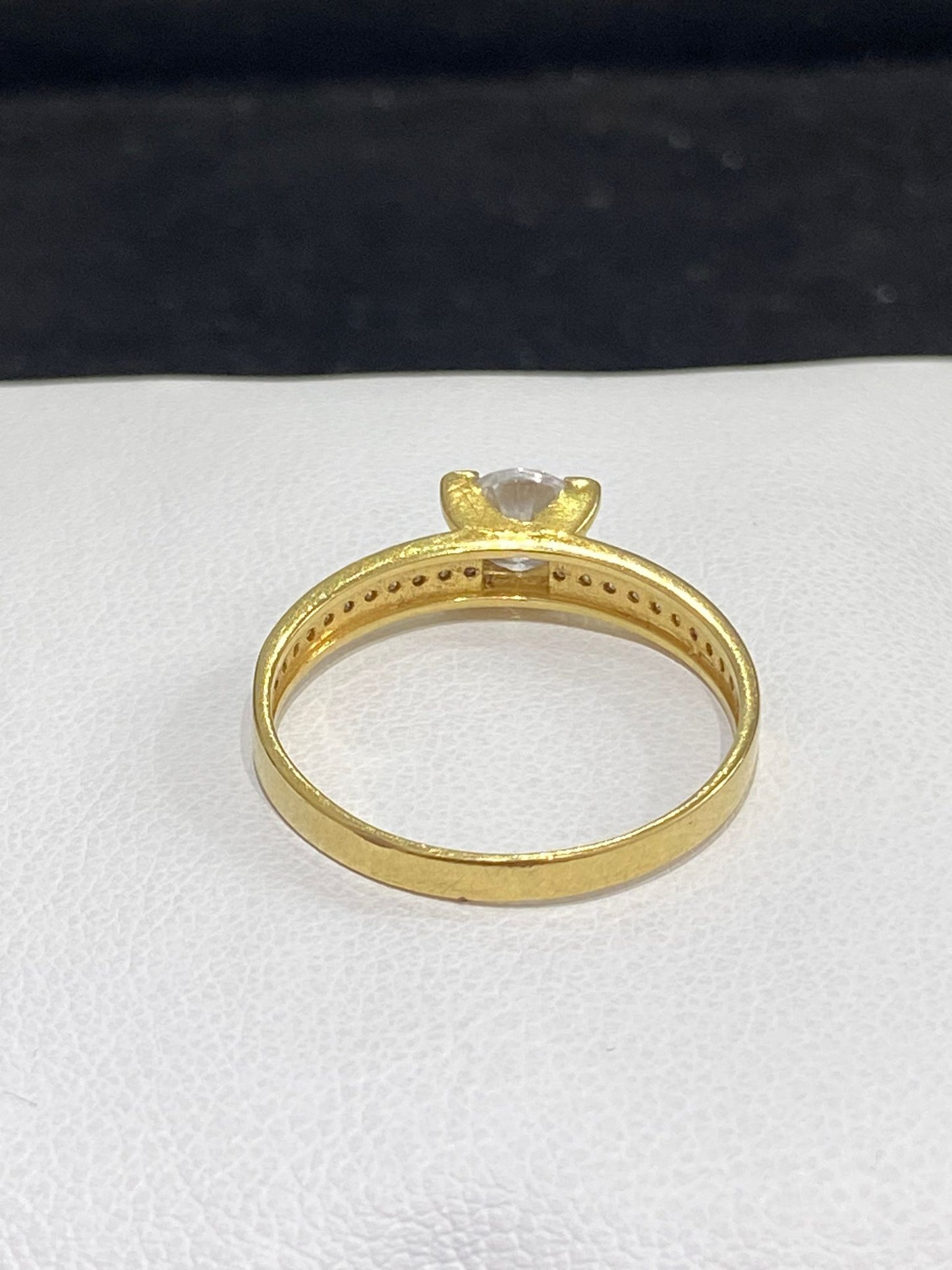 Anillo de oro 18Kt de segunda mano