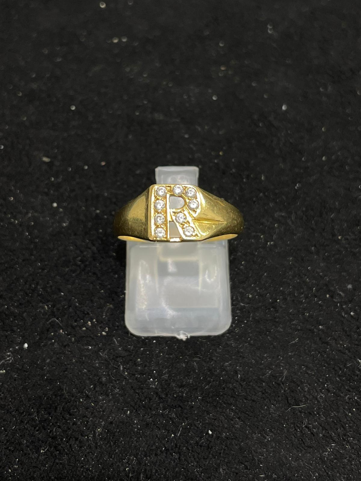 Anillo de oro de 18 Kt de segunda mano
