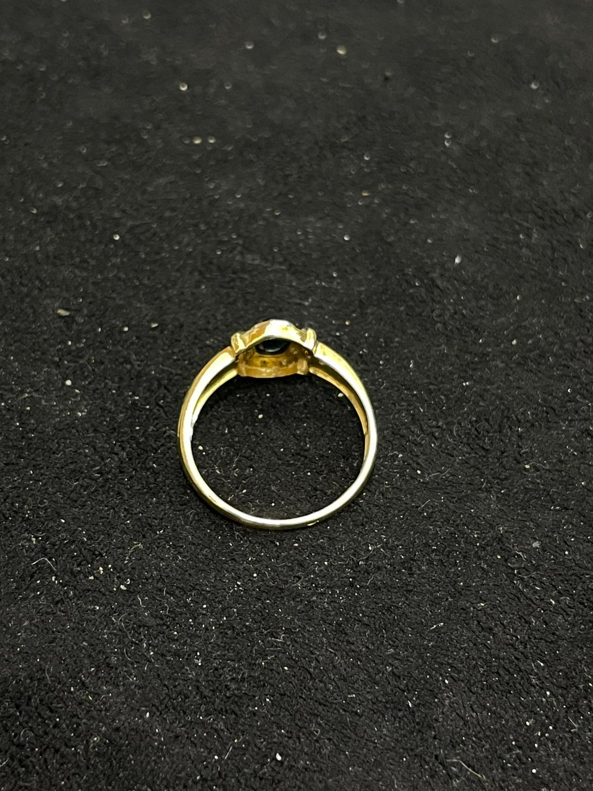 Anillo de oro de 18 Kt de segunda mano