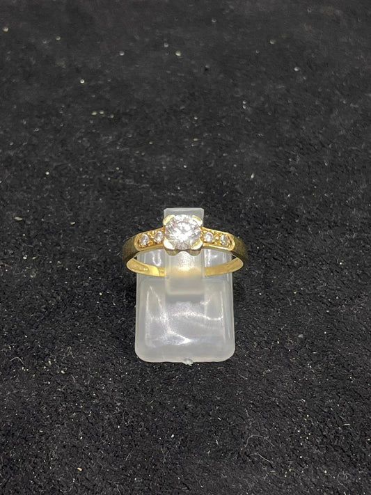 Anillo de oro de 18 Kt de segunda mano