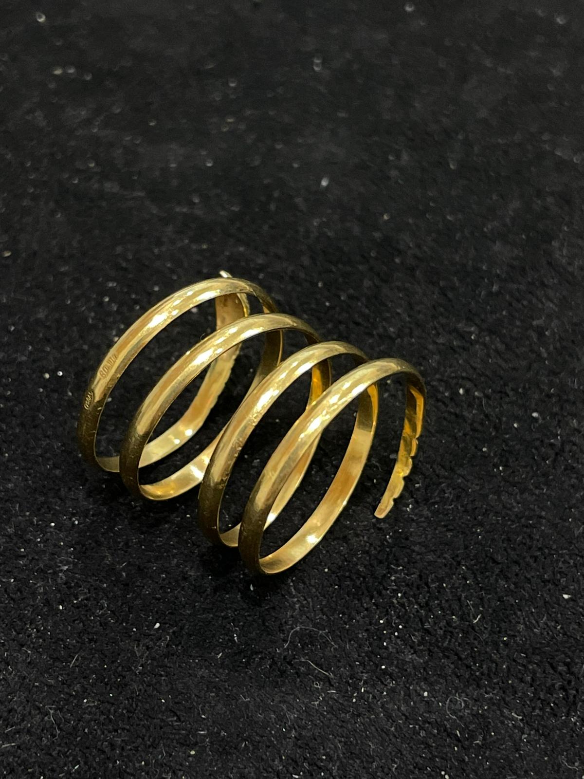 Anillo de oro de 18 Kt de segunda mano