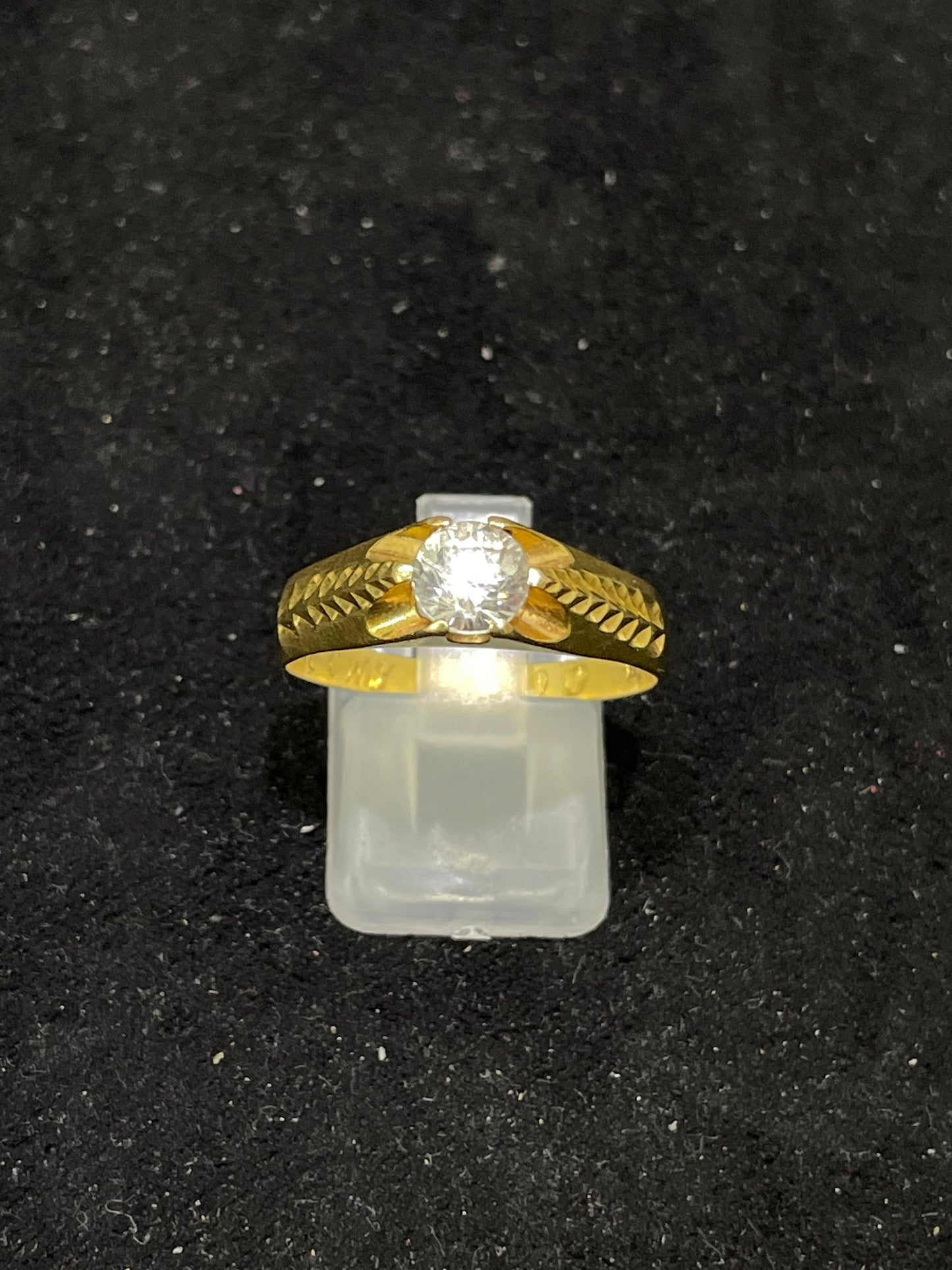 Anillo de oro de 18 Kt de segunda mano